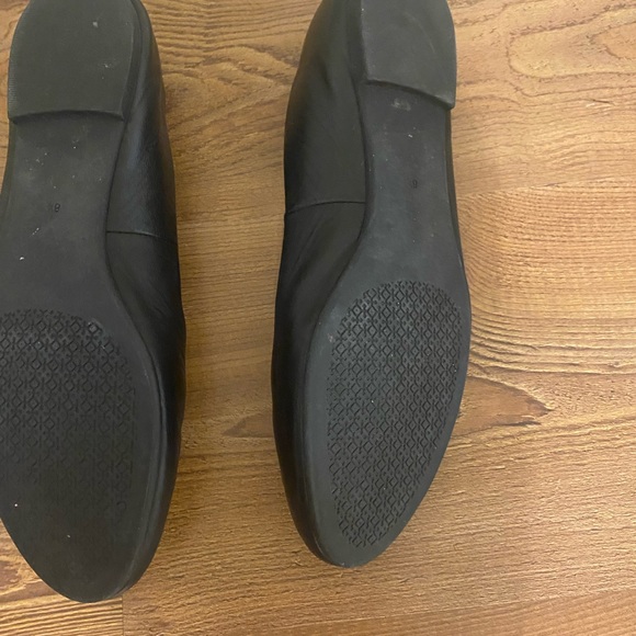Tory Burch flats. Worn a few times - Picture 2 of 6